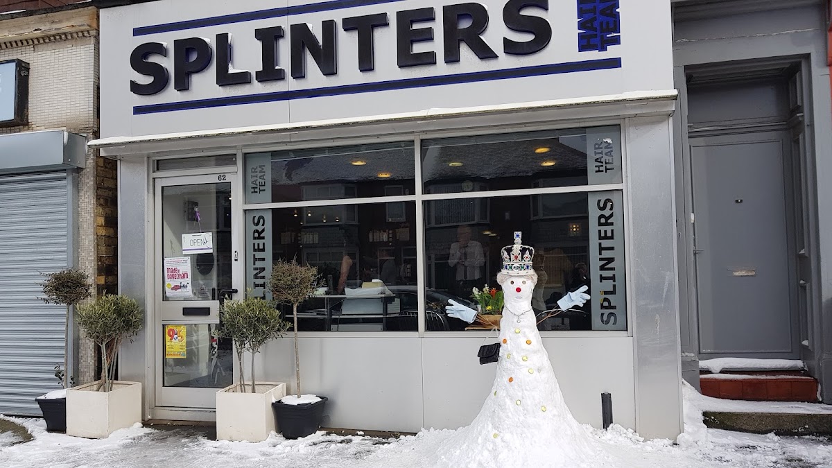 The Splinters shopfront in the snow